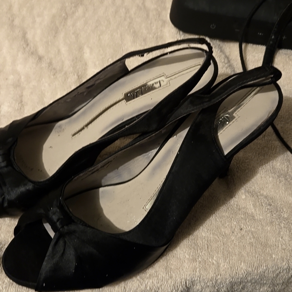 Dress shoes